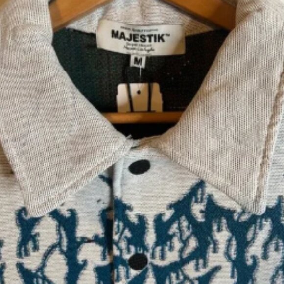 NWT Majestik Designed in NY Legends Never Stay Silent Tapestry Shirt Mens Medium - Picture 3 of 4